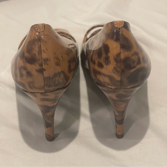 J.Crew Patent Leather Peep Toe Heels Leopard Print Size 9.5 Made In Italy - Picture 4 of 10